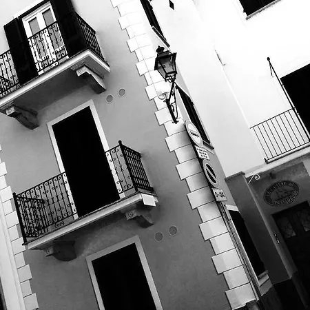 A Mia Ca - Le Del Vascello Carru